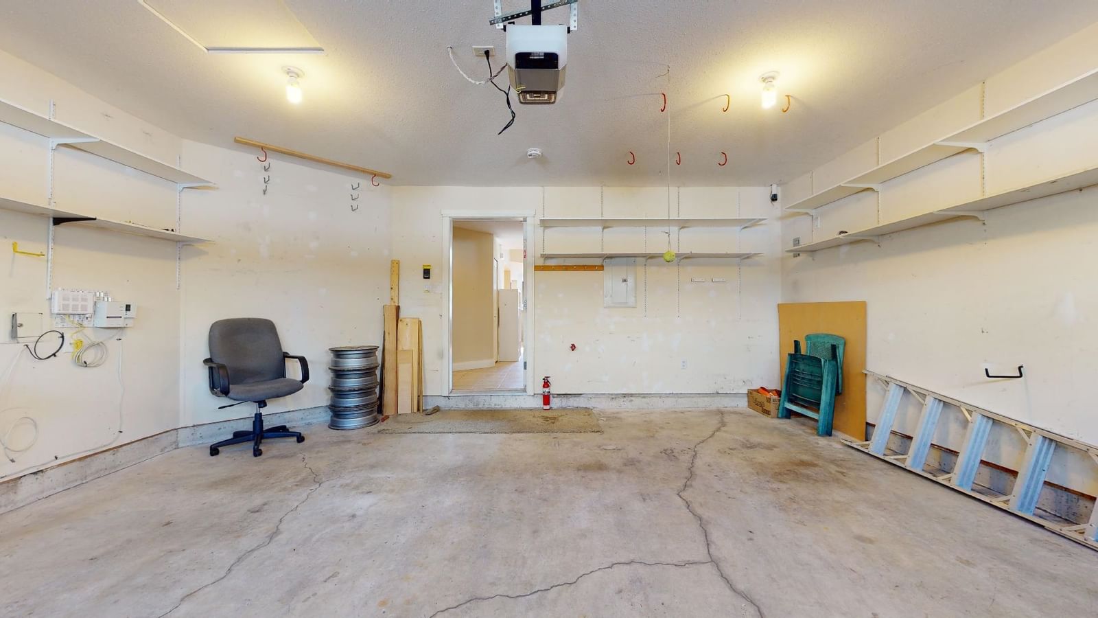 Listing Image 14