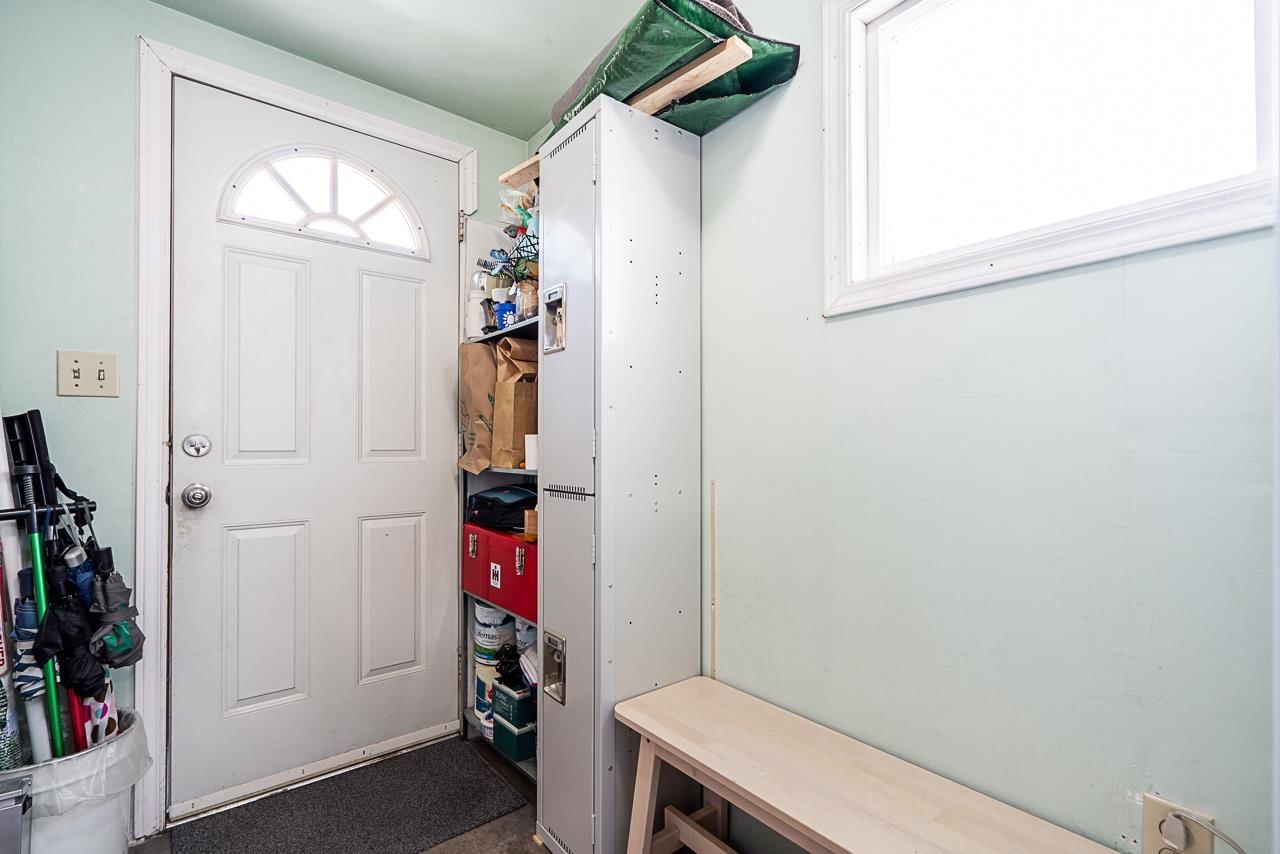 Listing Image 17