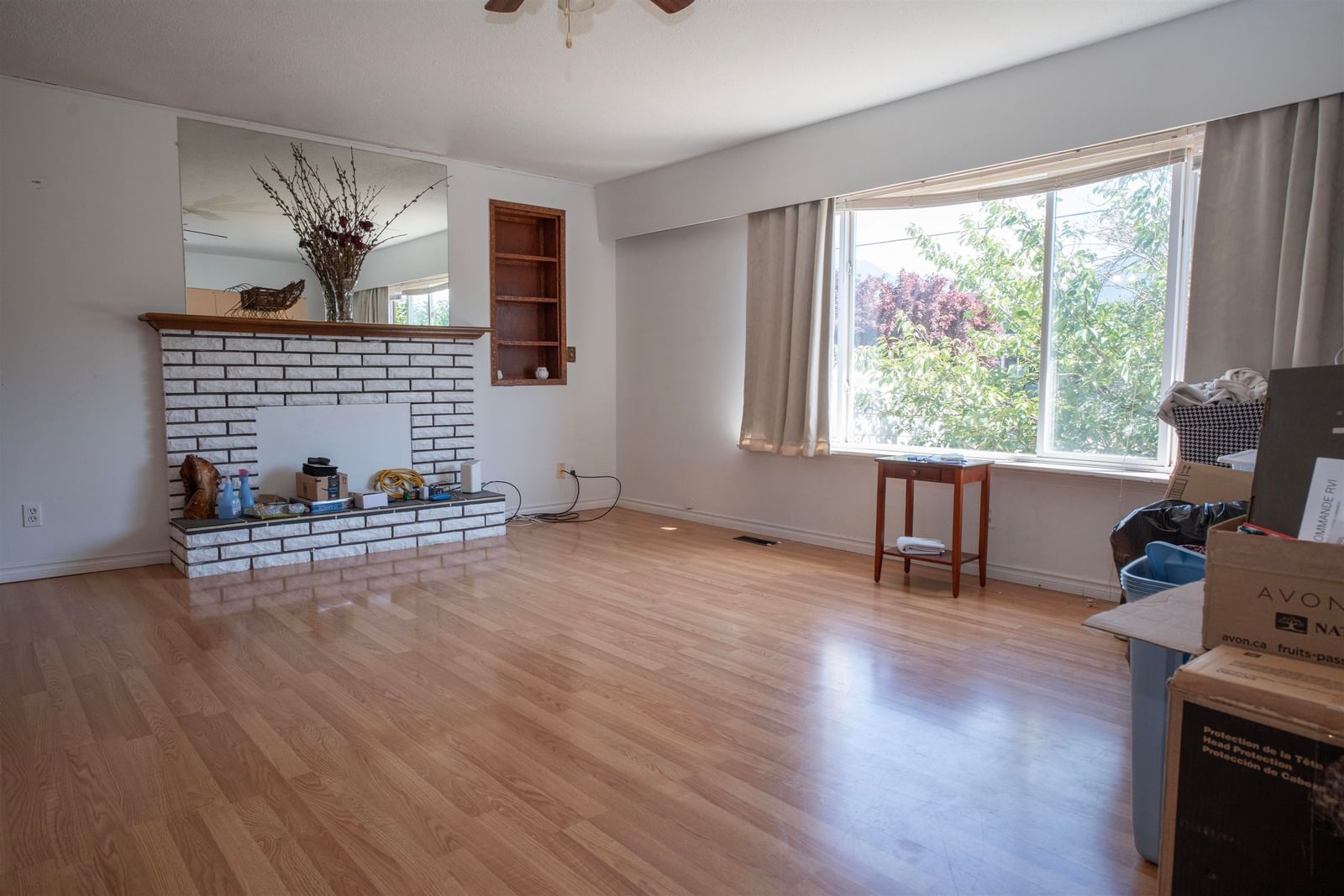 Listing Image 18