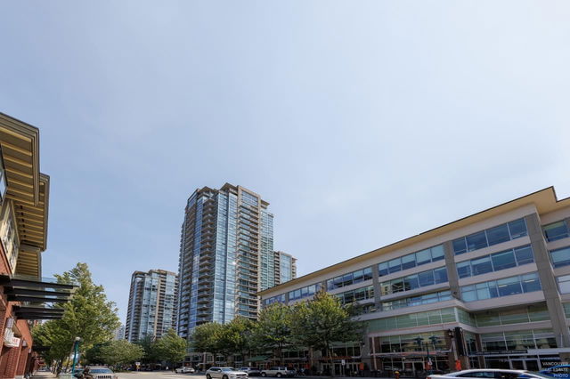 2606 - 2968 Glen Drive