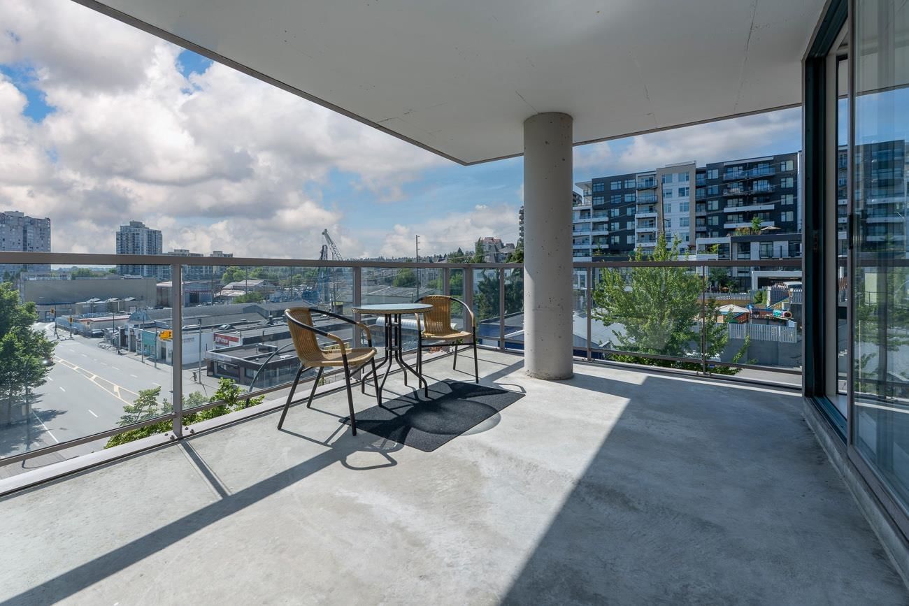 Listing Image 12