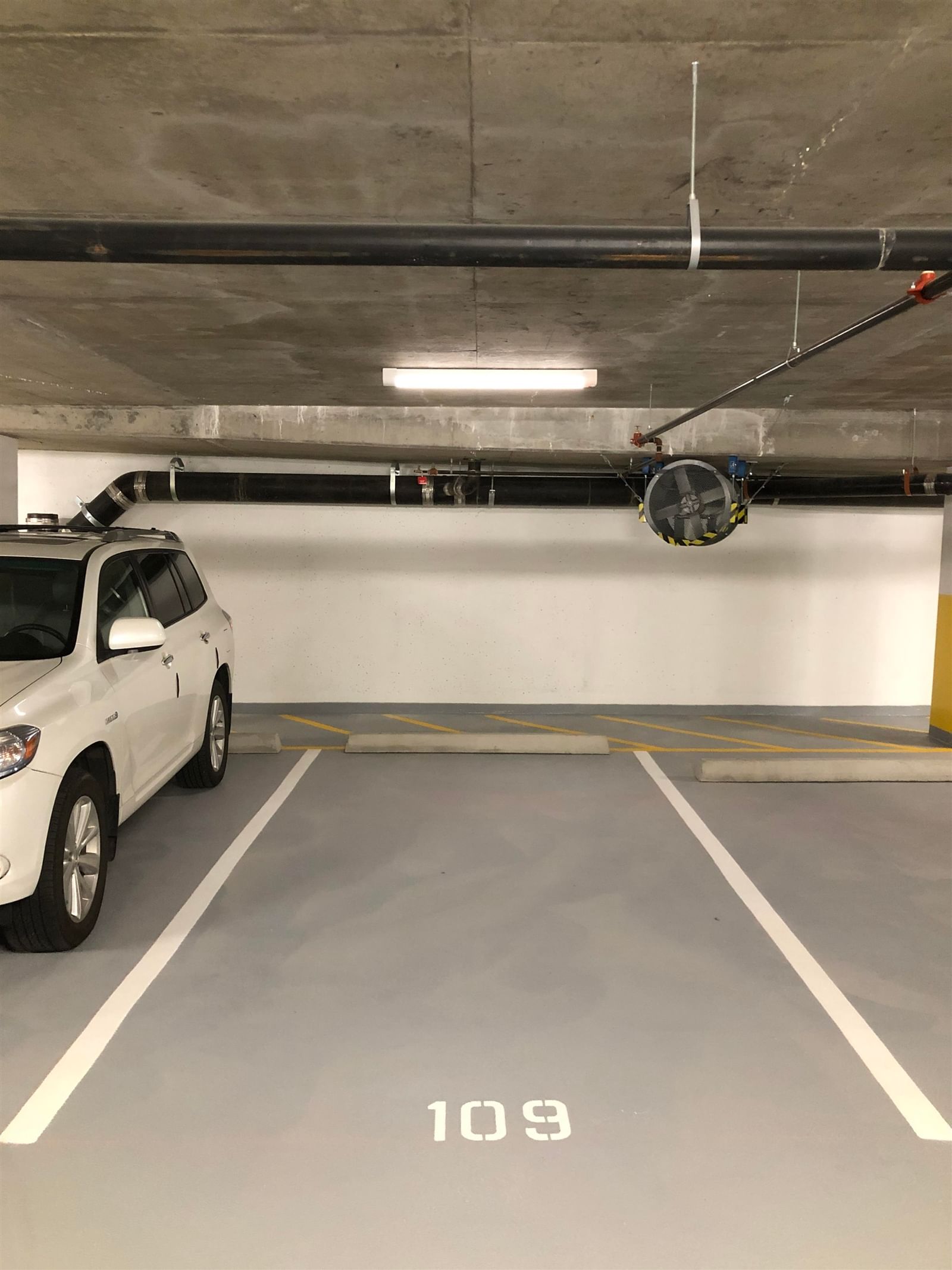 Listing Image 18