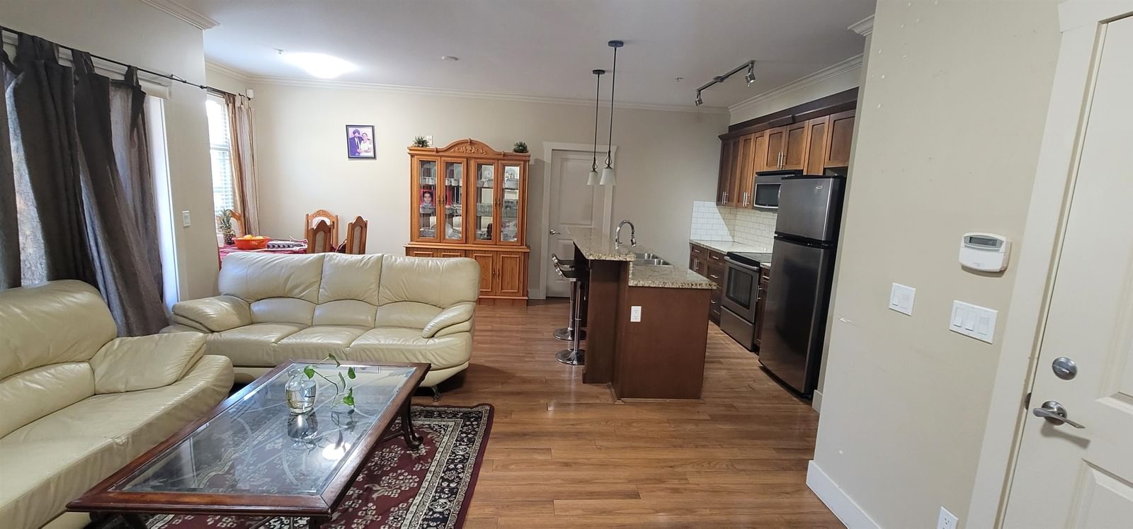 Listing Image 18