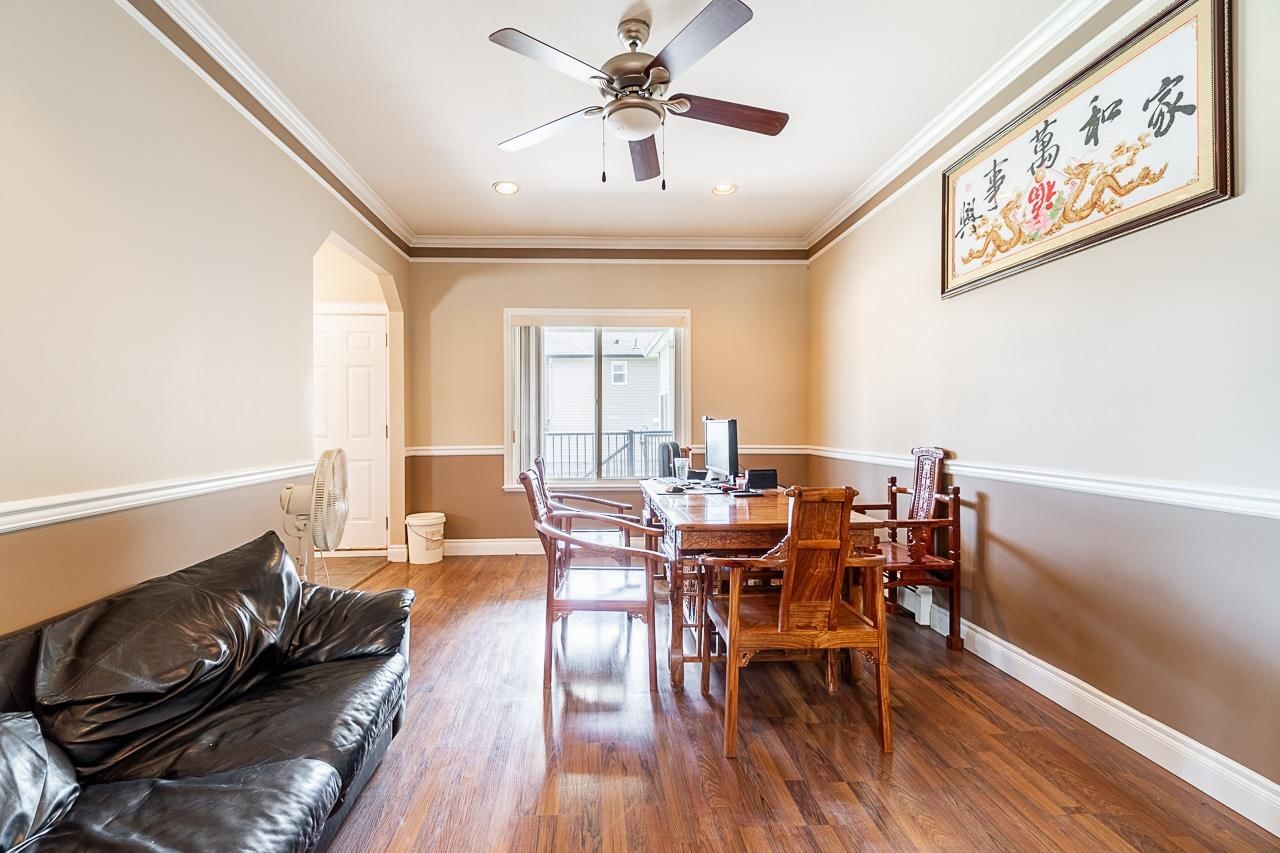 Listing Image 18