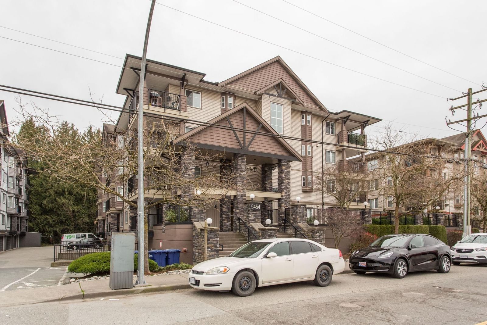 Listing Image 23