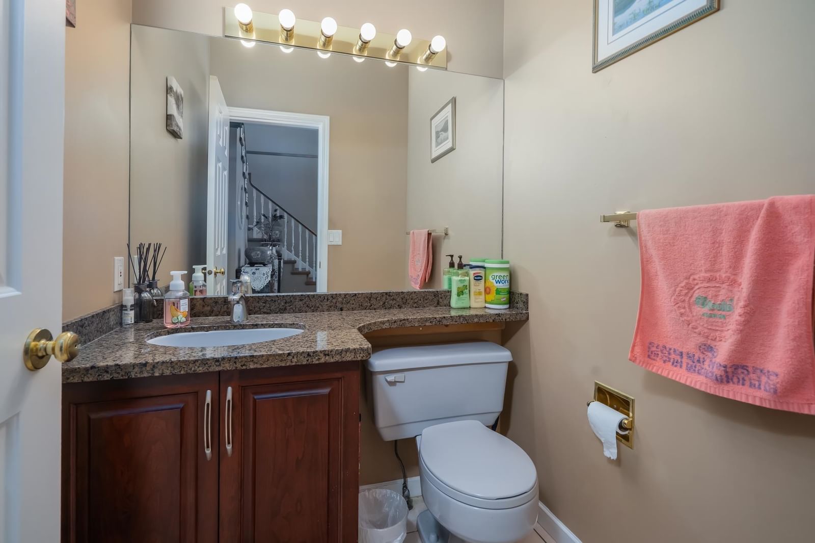 Listing Image 19