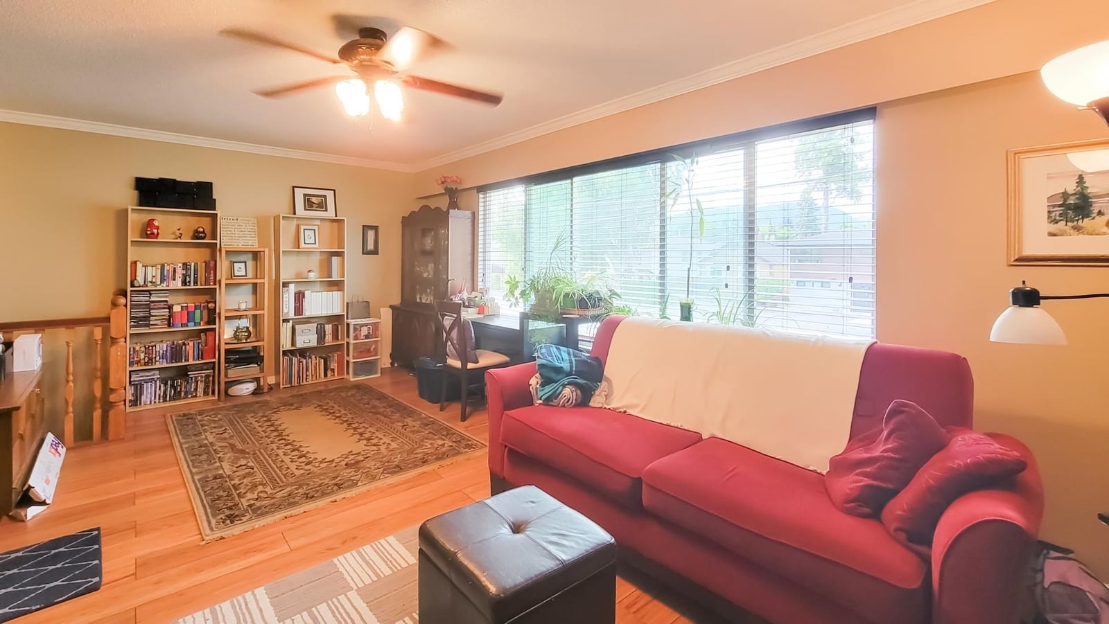 Listing Image 10