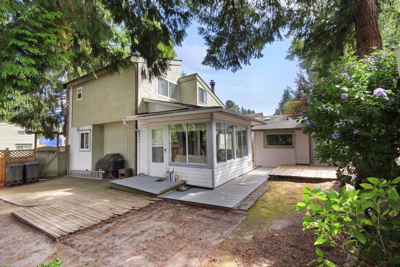 Listing Image 14