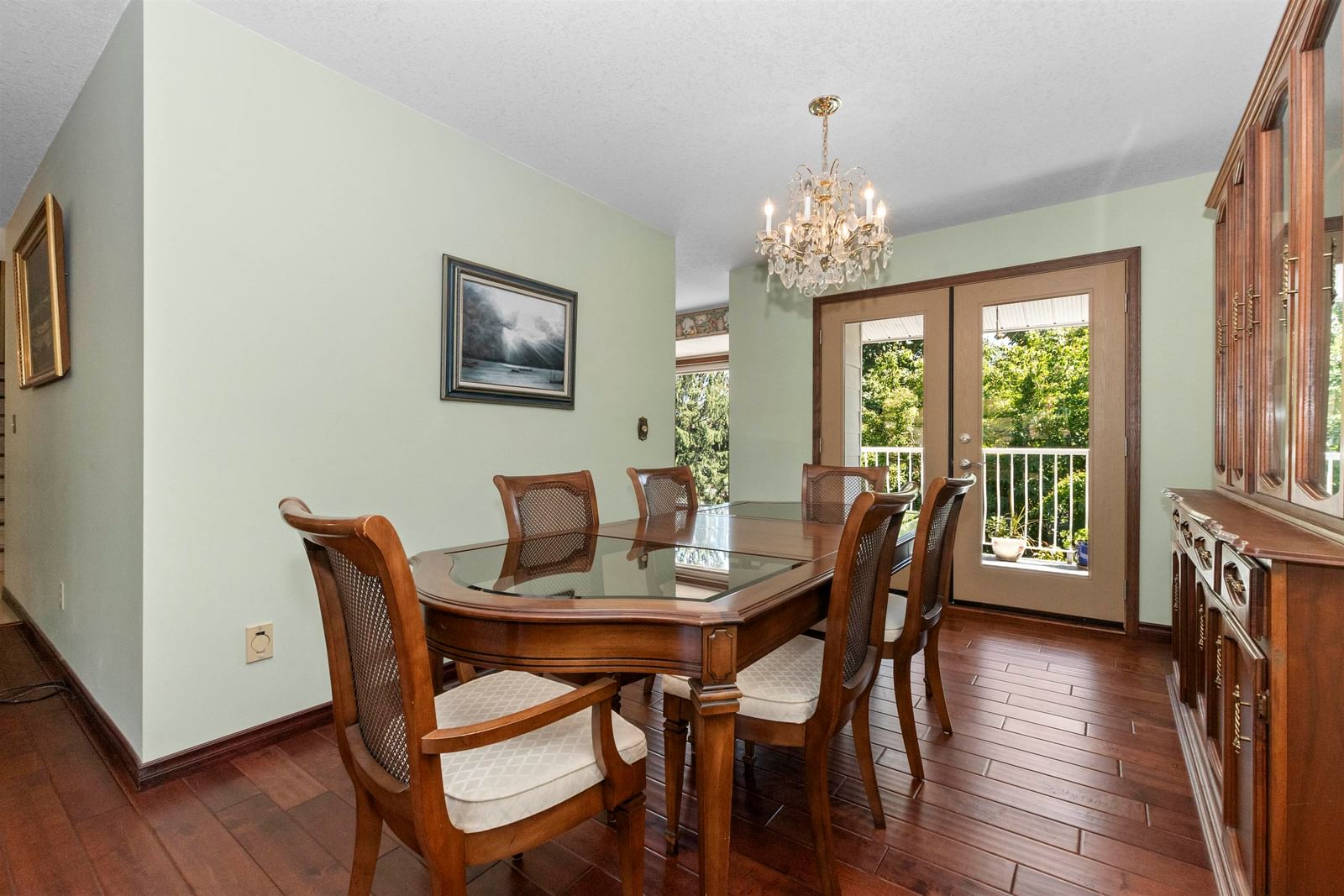 Listing Image 12
