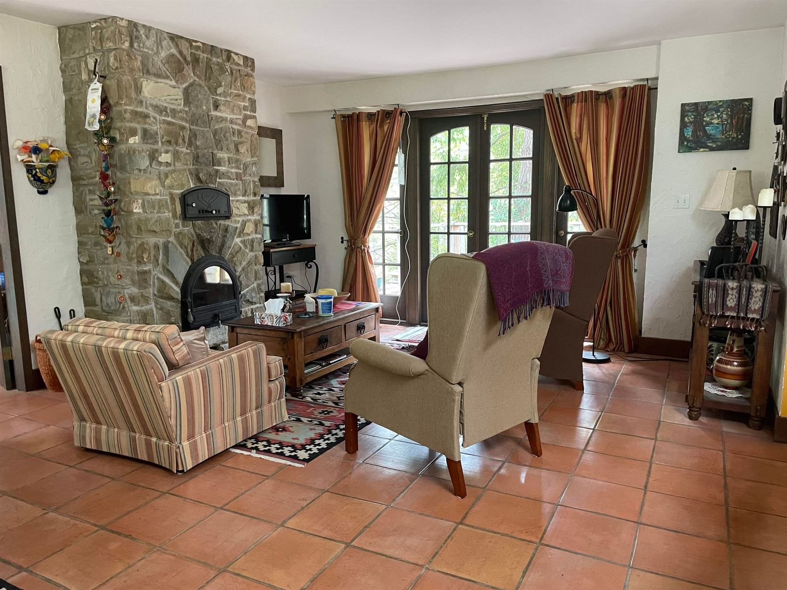 Listing Image 19