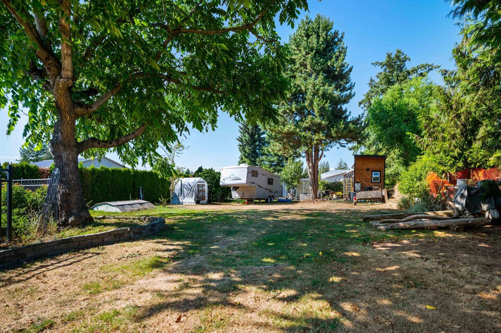 Listing Image 24