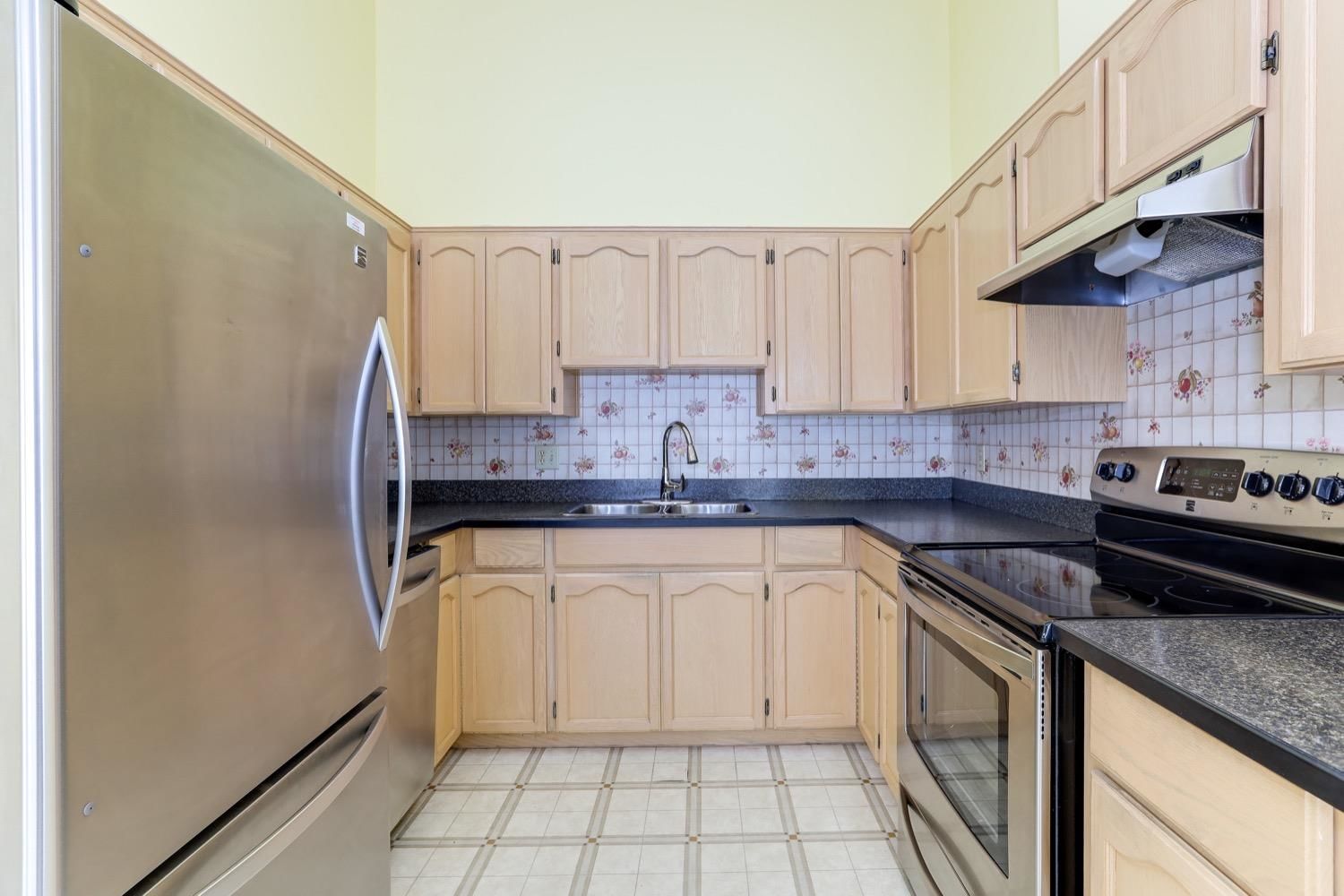 Listing Image 17