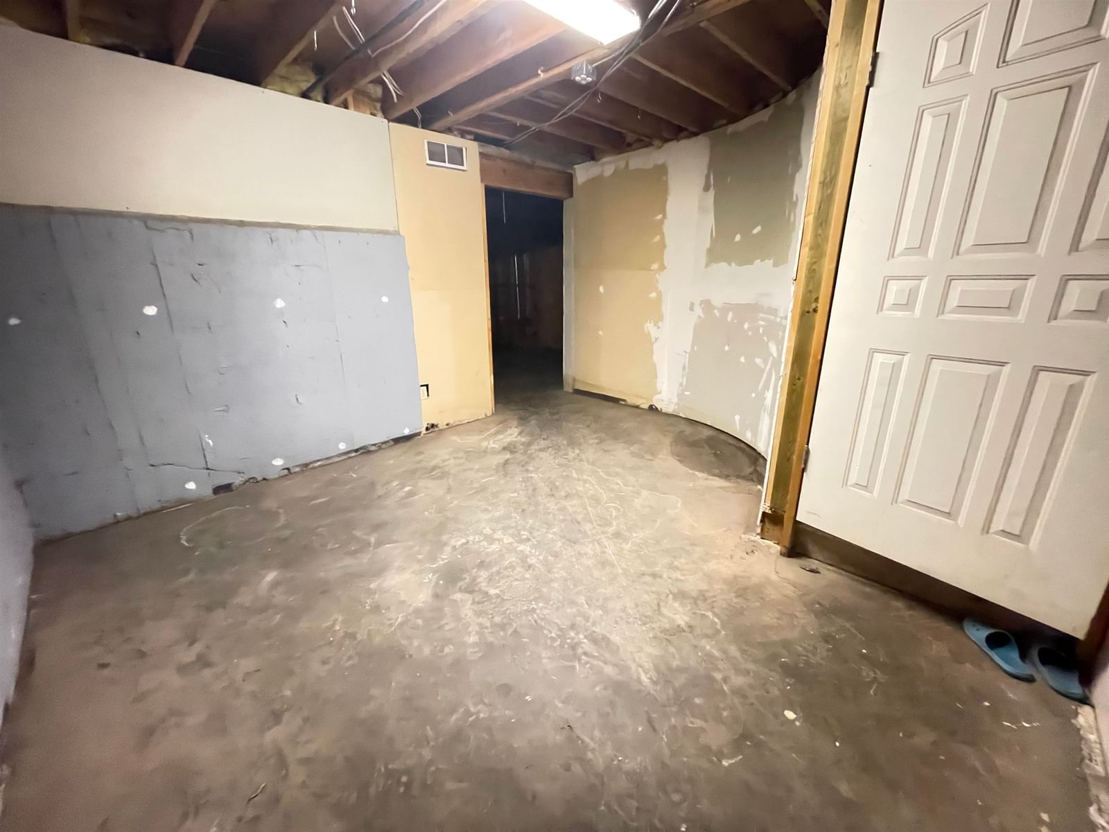 Listing Image 28