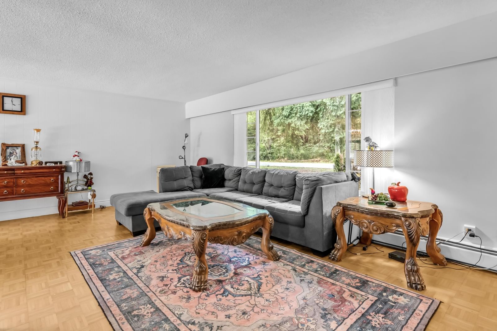 Listing Image 17