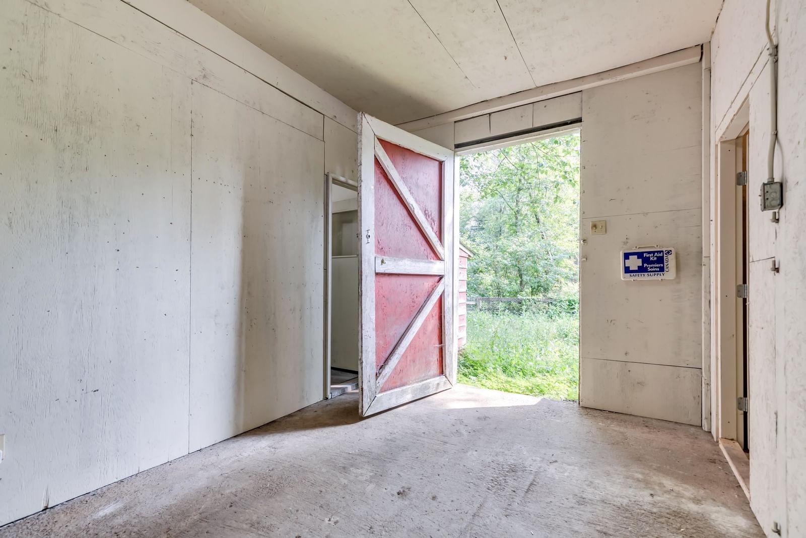 Listing Image 37