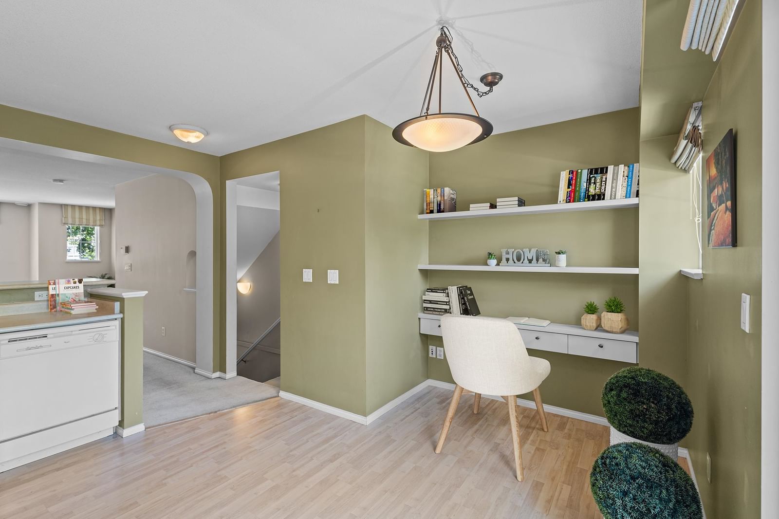 Listing Image 15