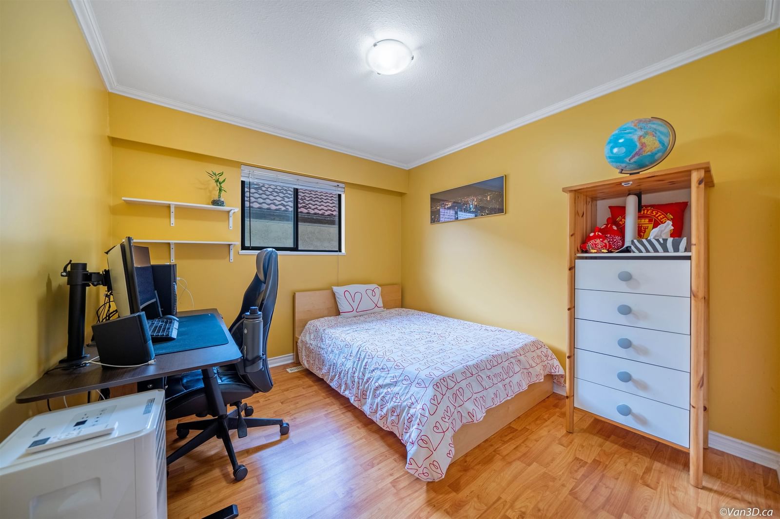 Listing Image 8