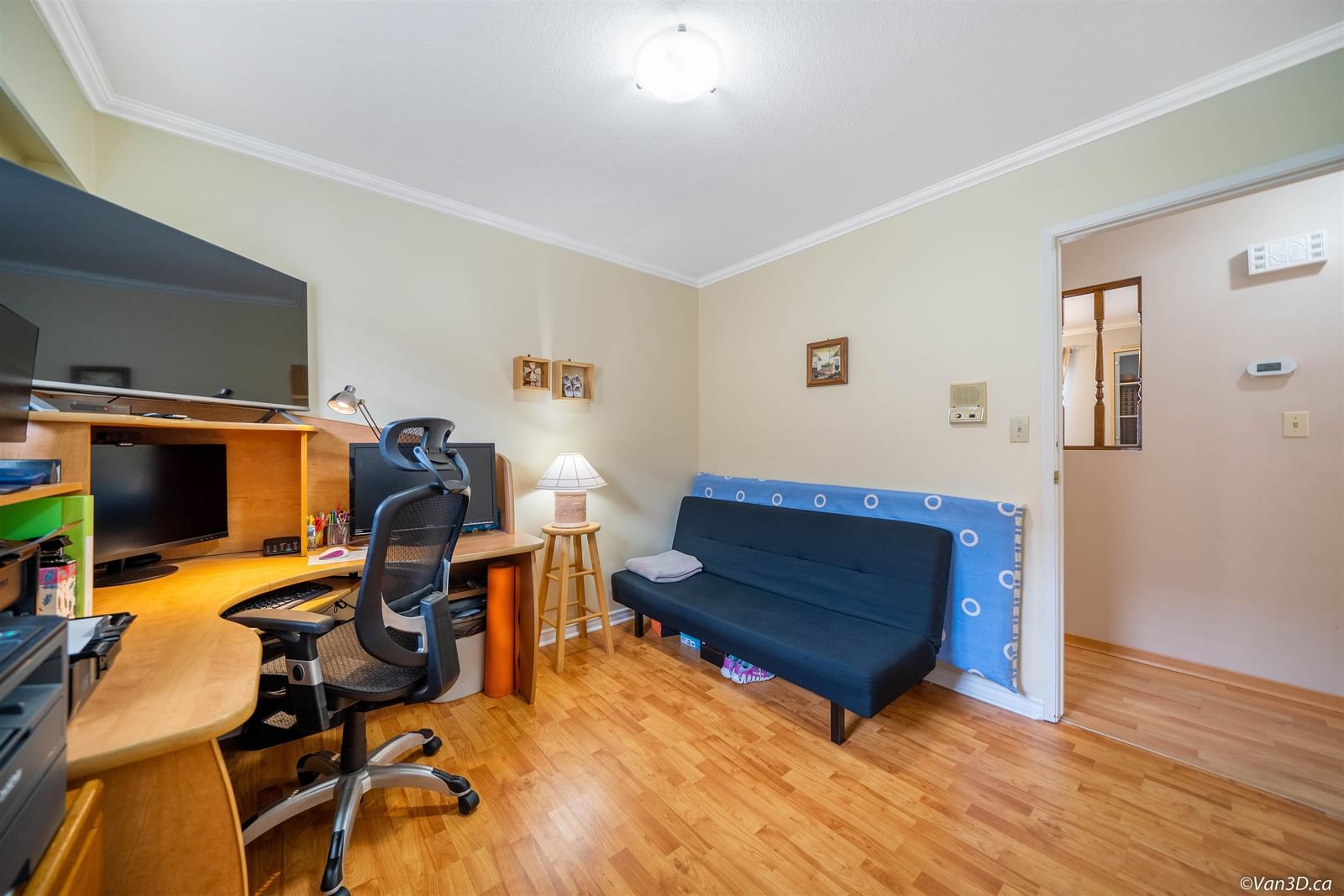 Listing Image 9