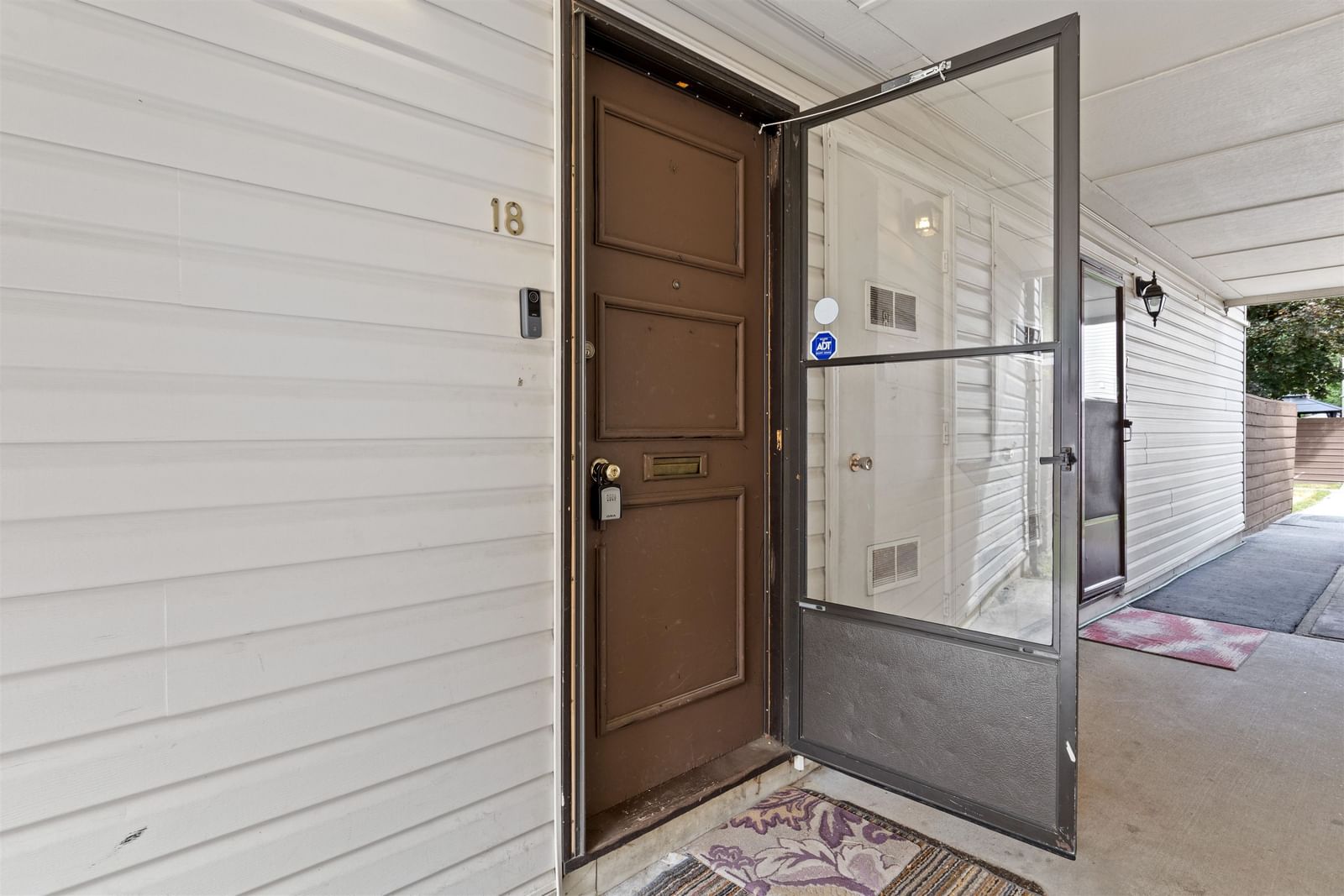 Listing Image 21