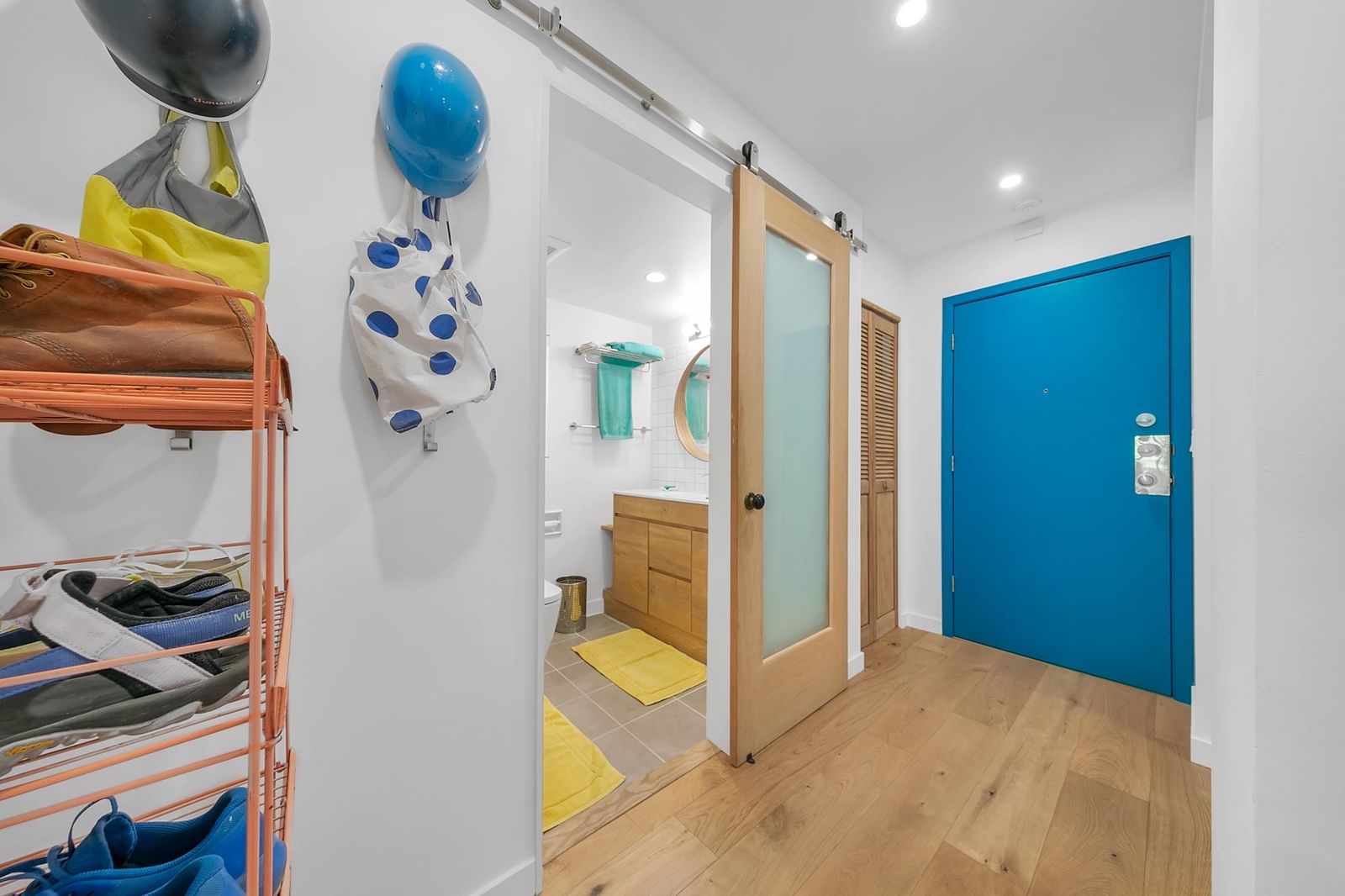 Listing Image 16