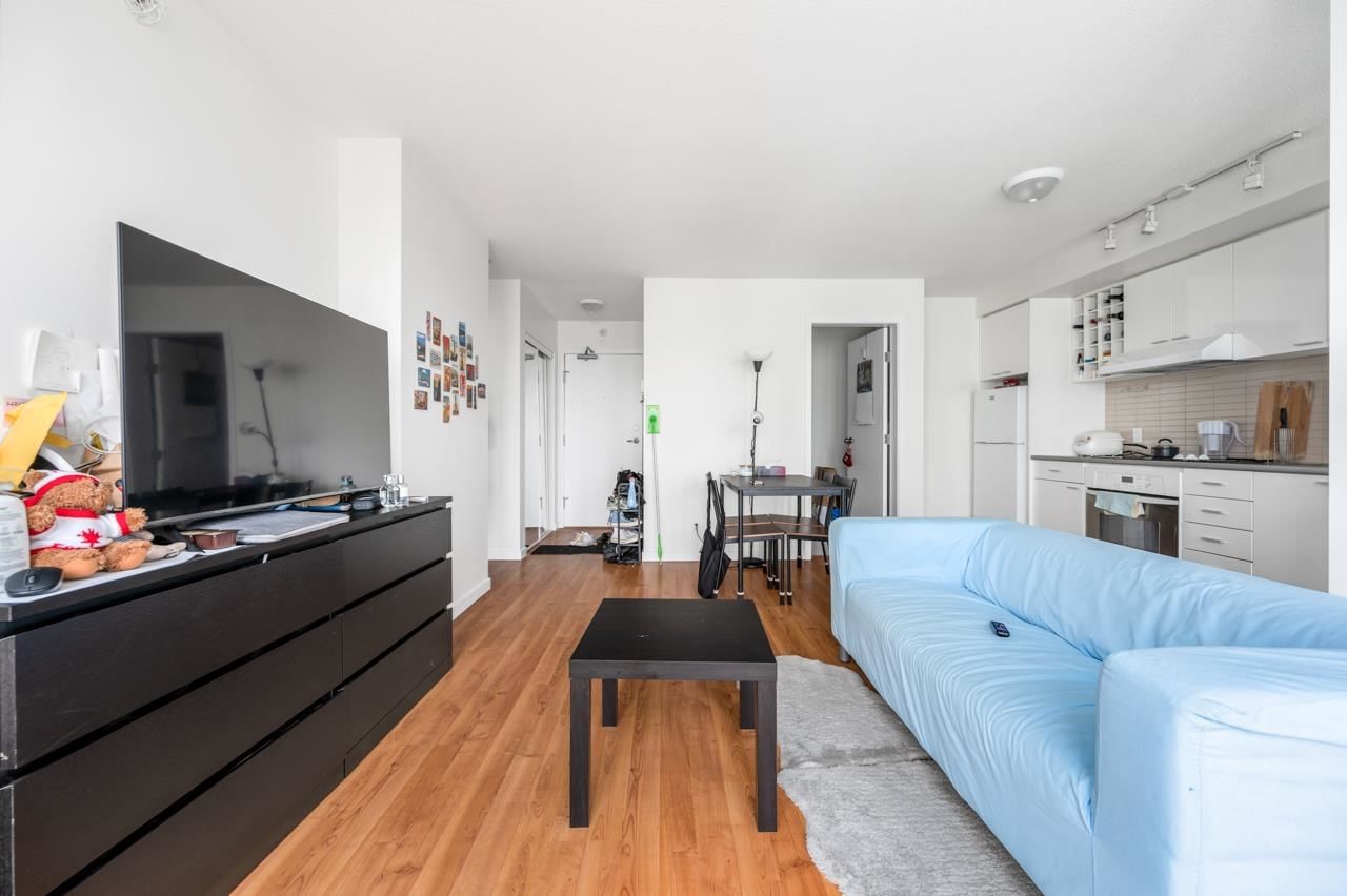 Listing Image 9