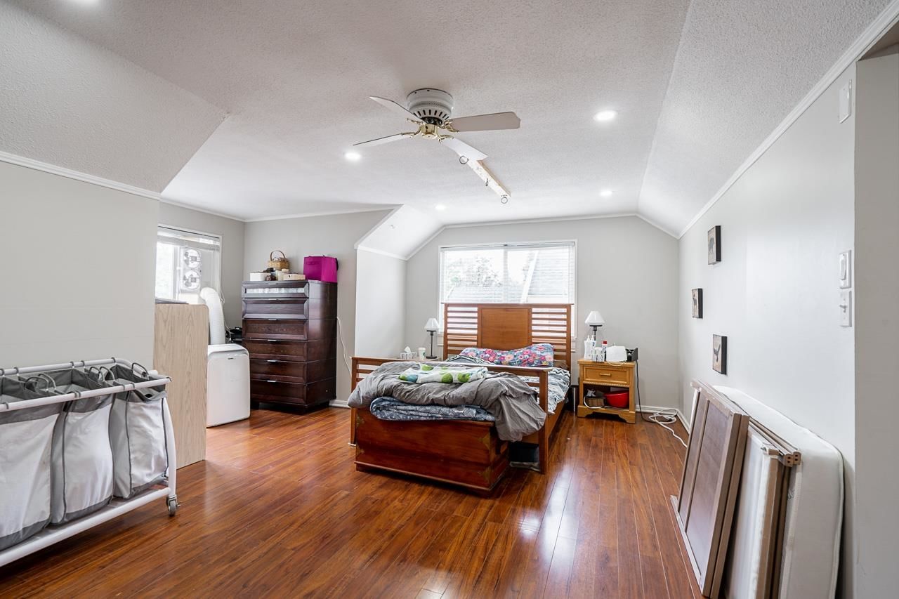 Listing Image 18