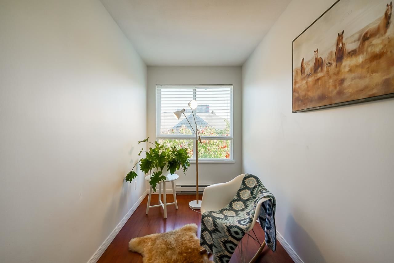 Listing Image 14