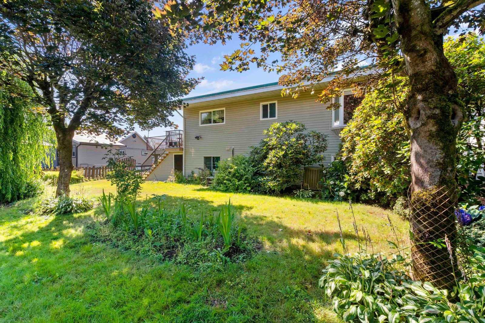 Listing Image 8