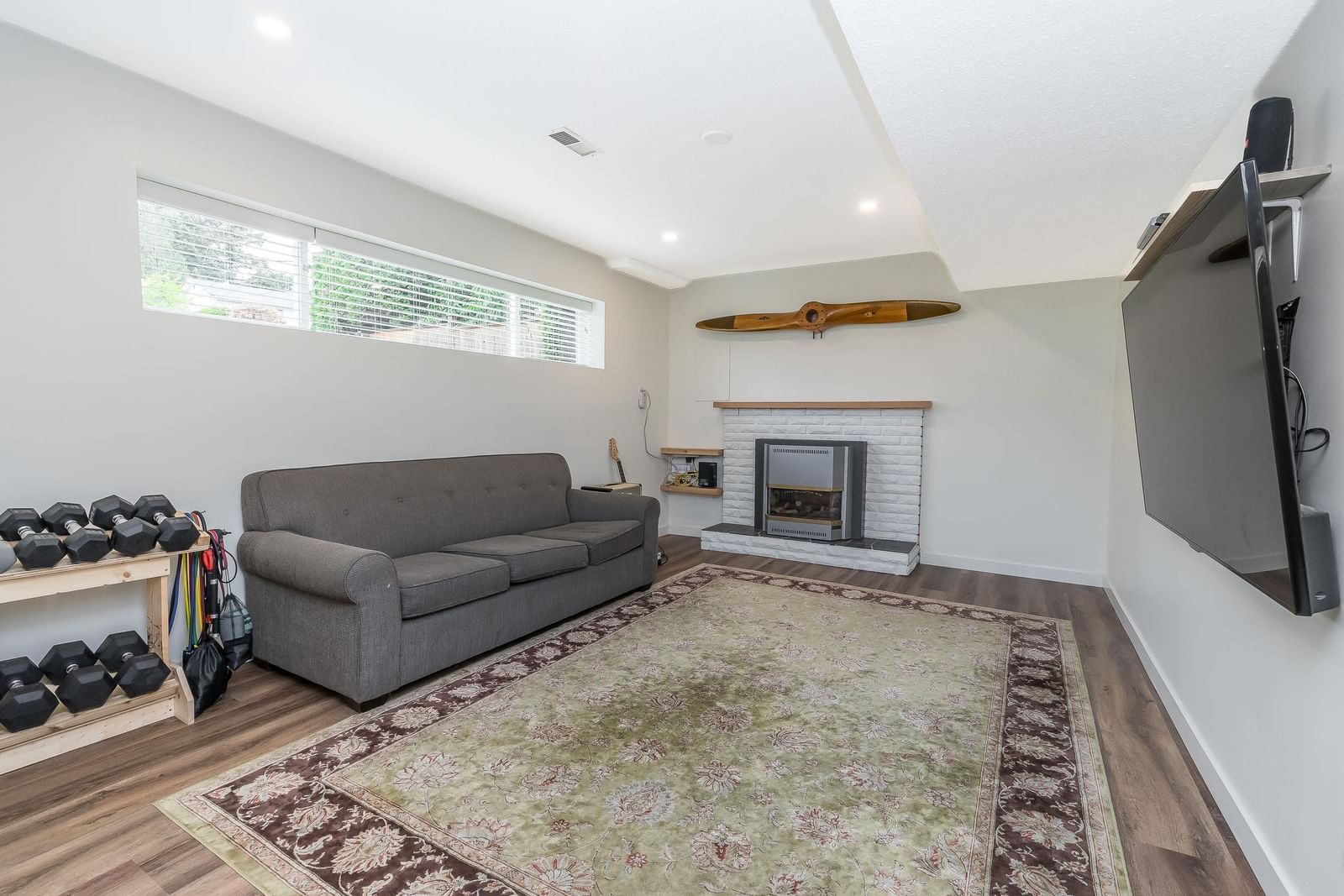 Listing Image 21
