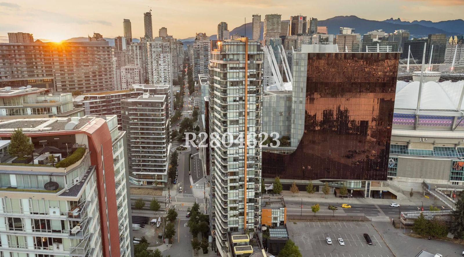 Listing Image 12