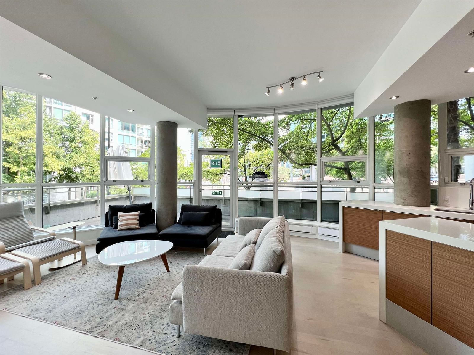 Listing Image 22