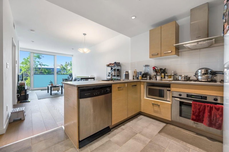 310 - 8080 Cambie Road, Richmond, V6X 0C1 | Image 3