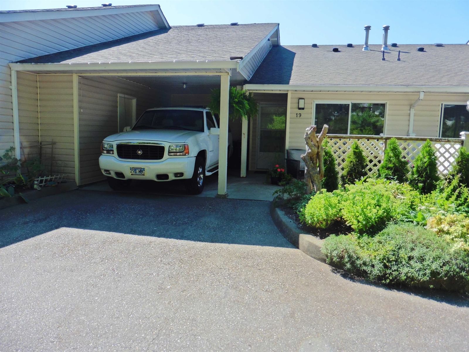 Listing Image 23