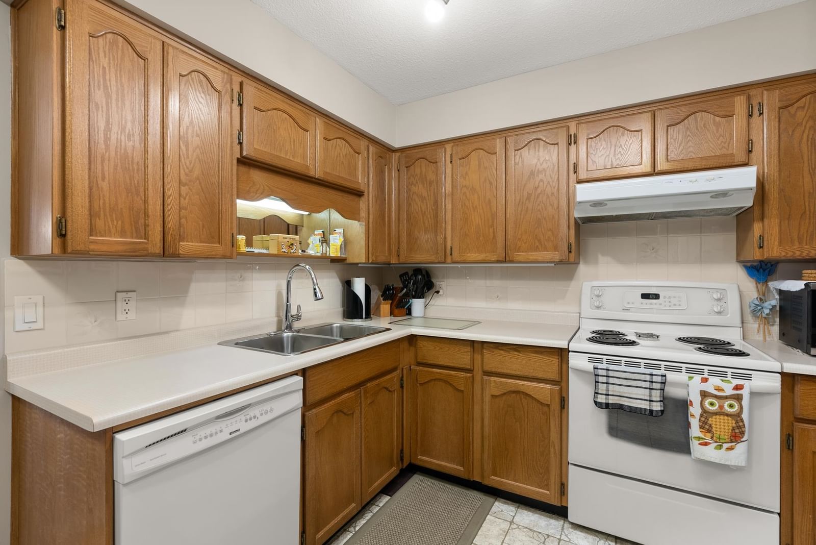 Listing Image 17