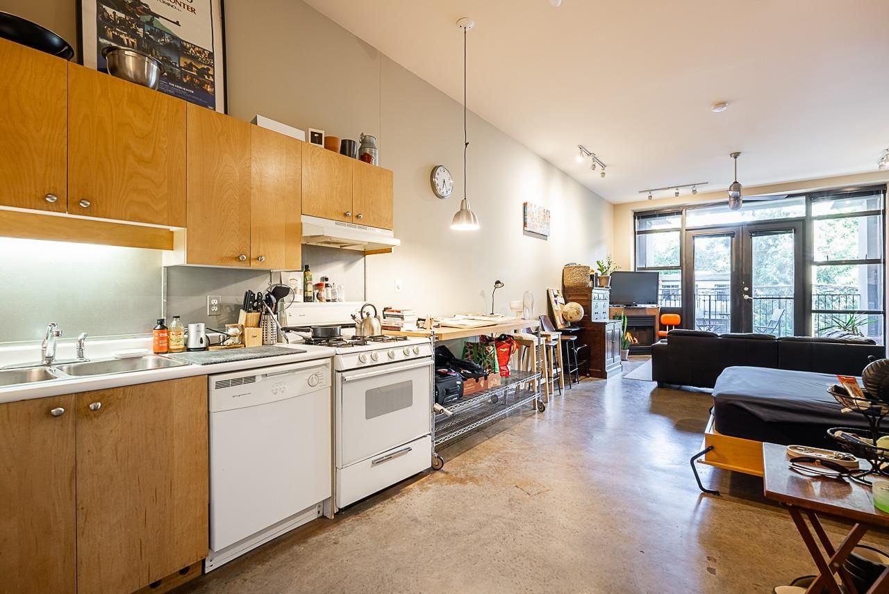 Listing Image 14