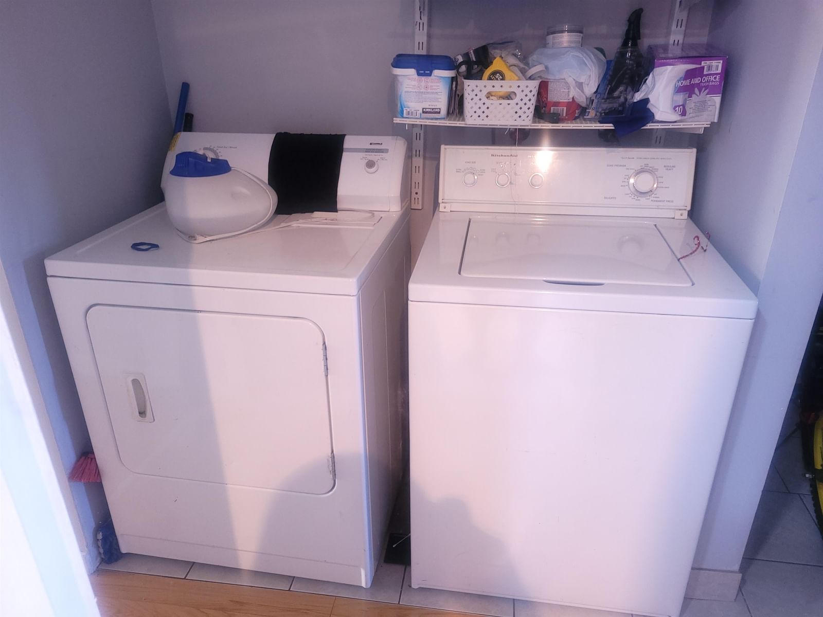 Listing Image 6