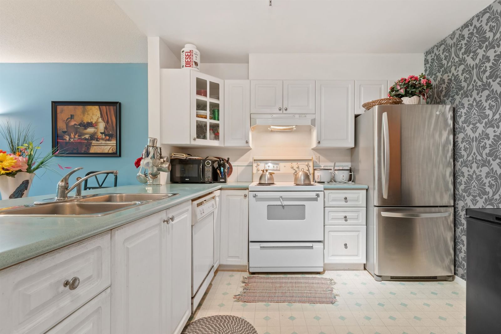 Listing Image 12