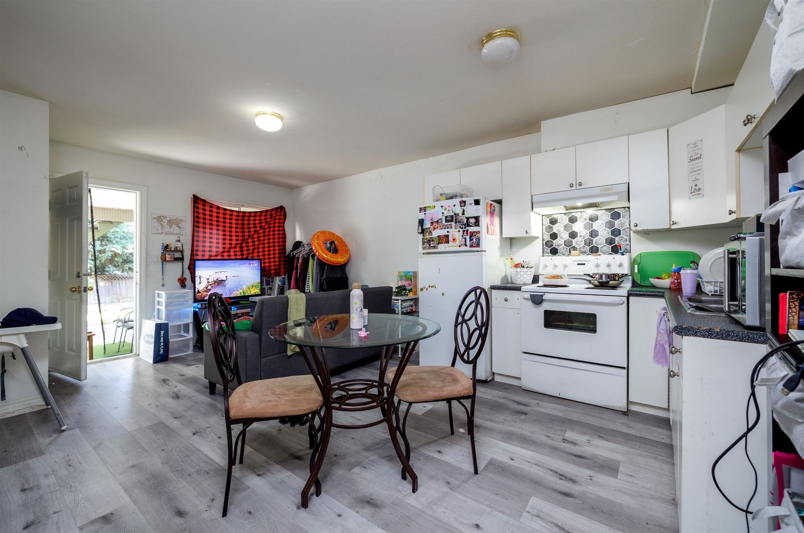 Listing Image 21