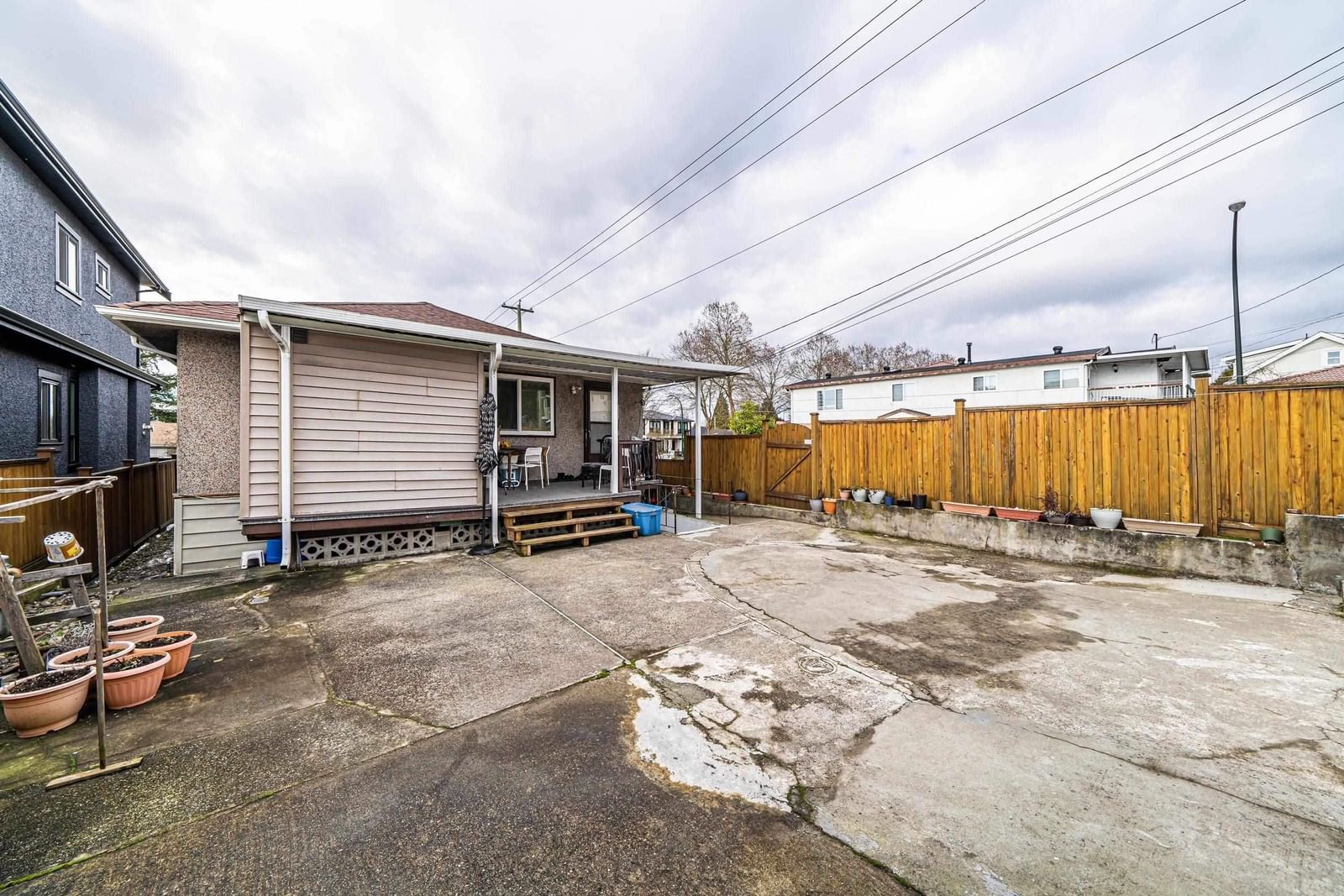 Listing Image 17