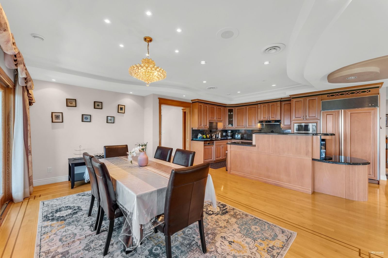 Listing Image 11