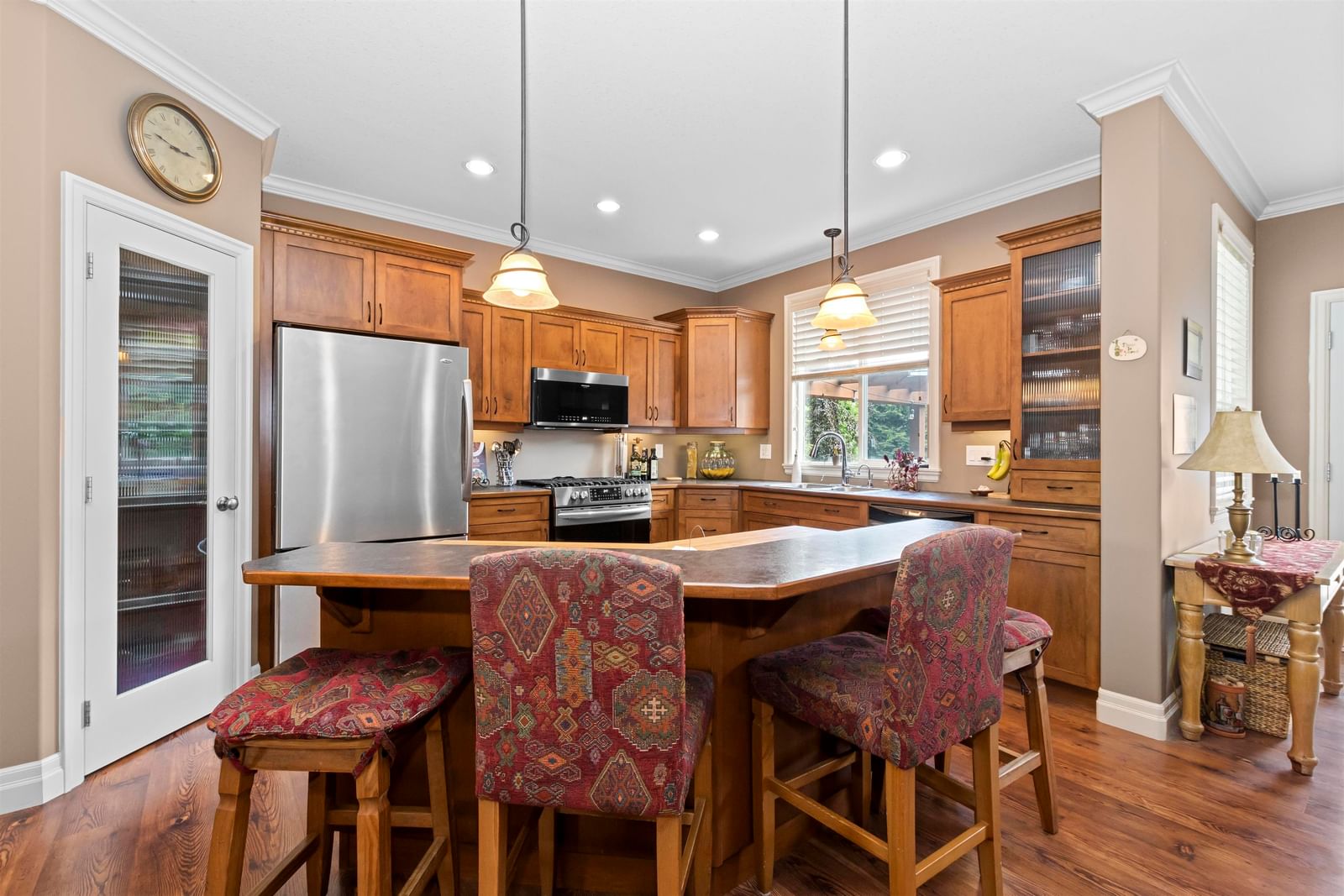 Listing Image 6