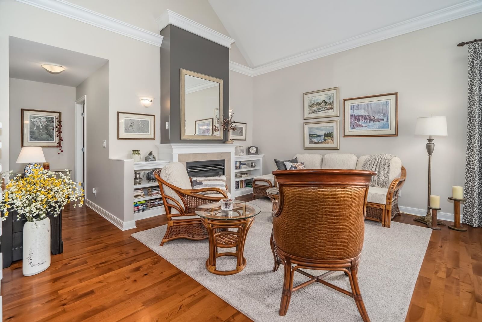 Listing Image 9