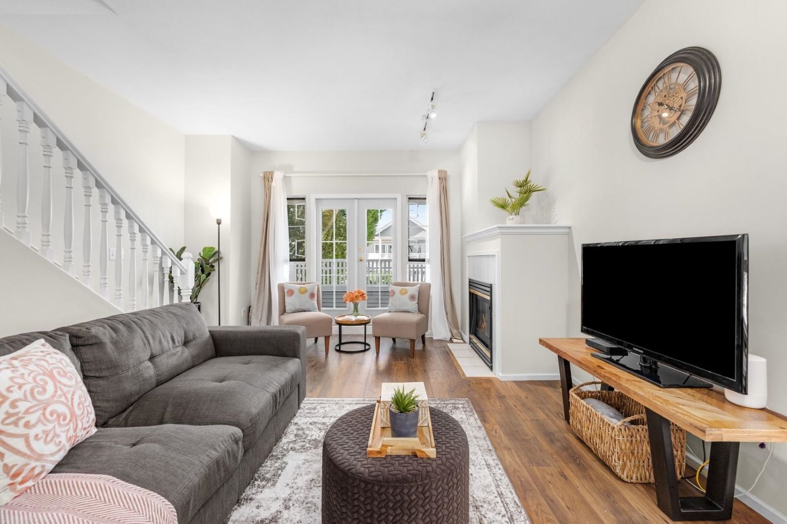 Listing Image 13