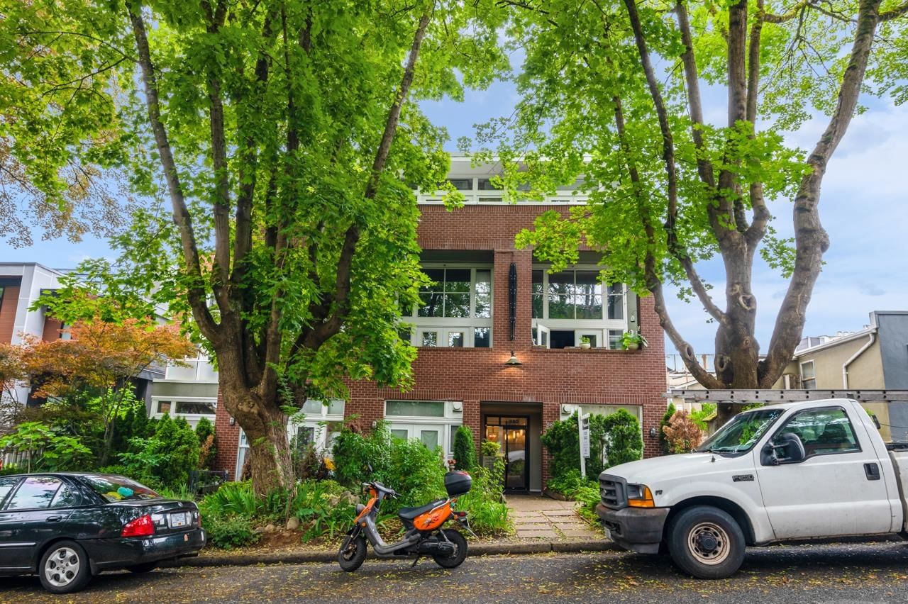 Listing Image 19