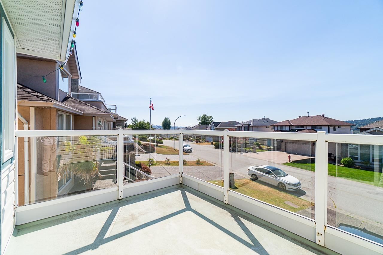 Listing Image 14