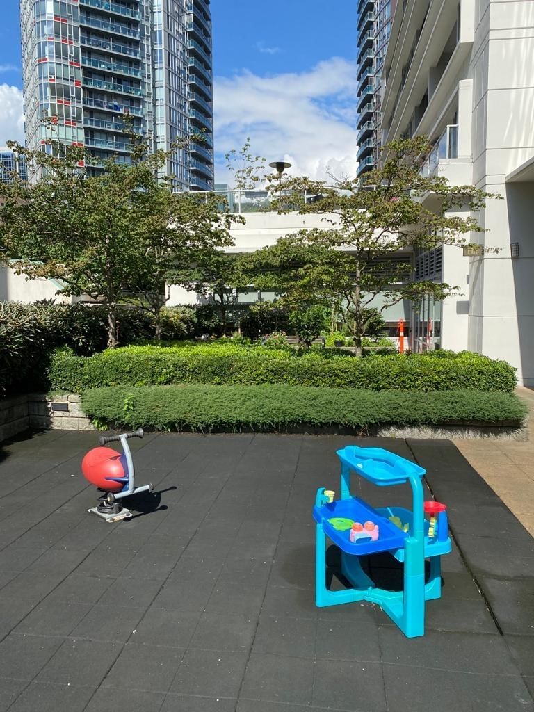 Listing Image 23
