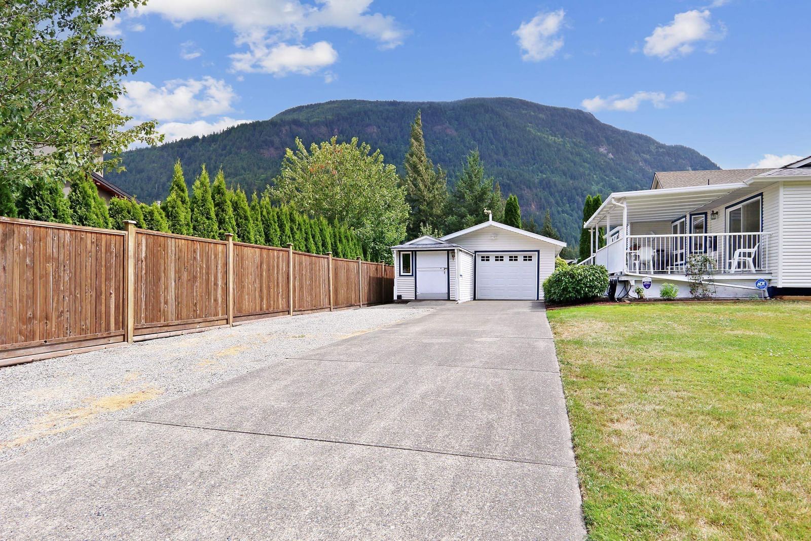 Listing Image 27
