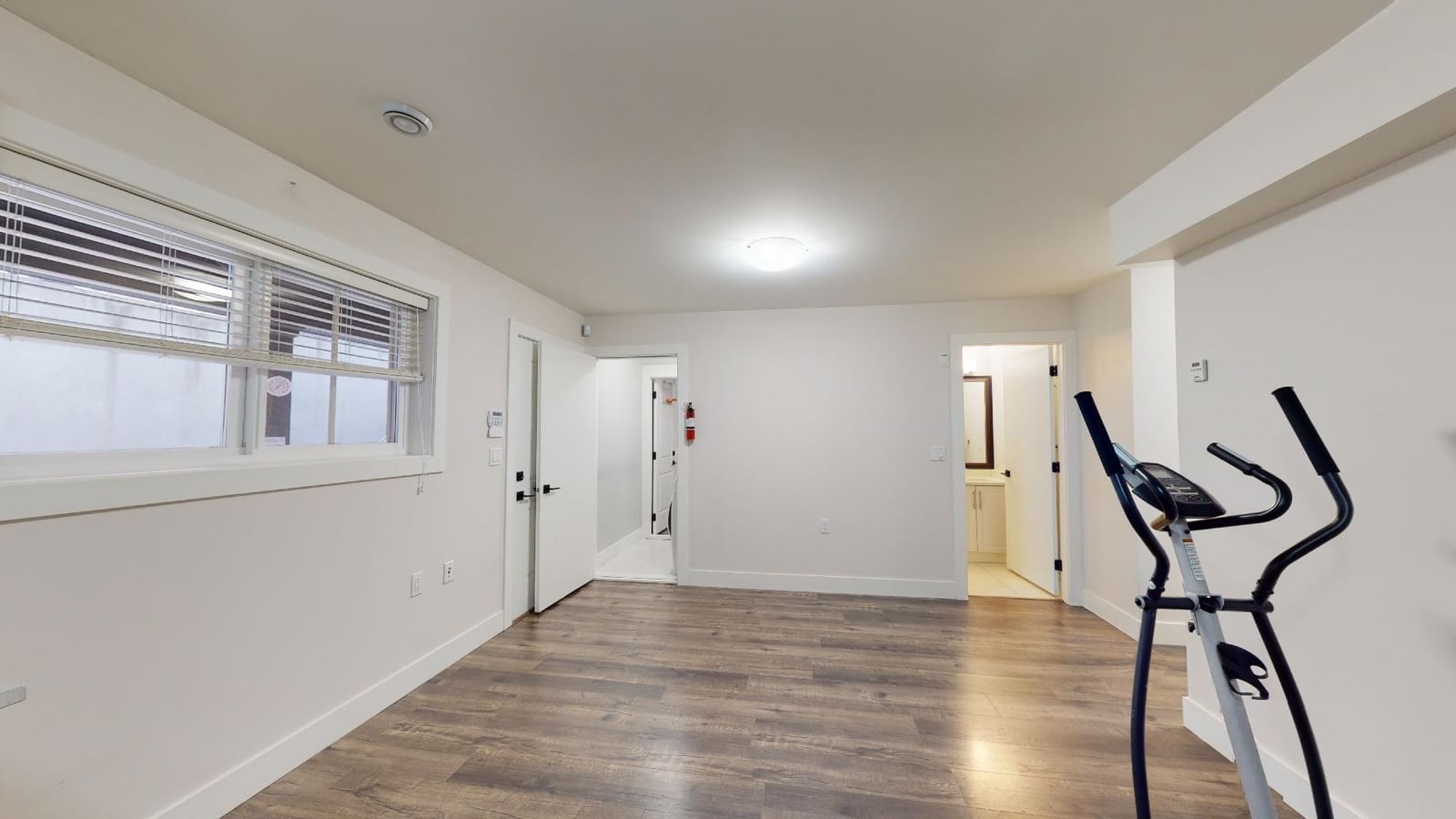 Listing Image 35
