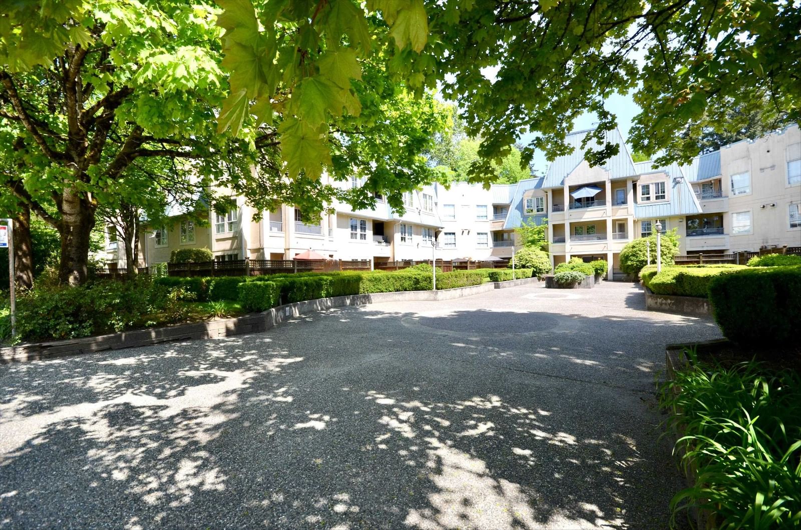 Listing Image 17
