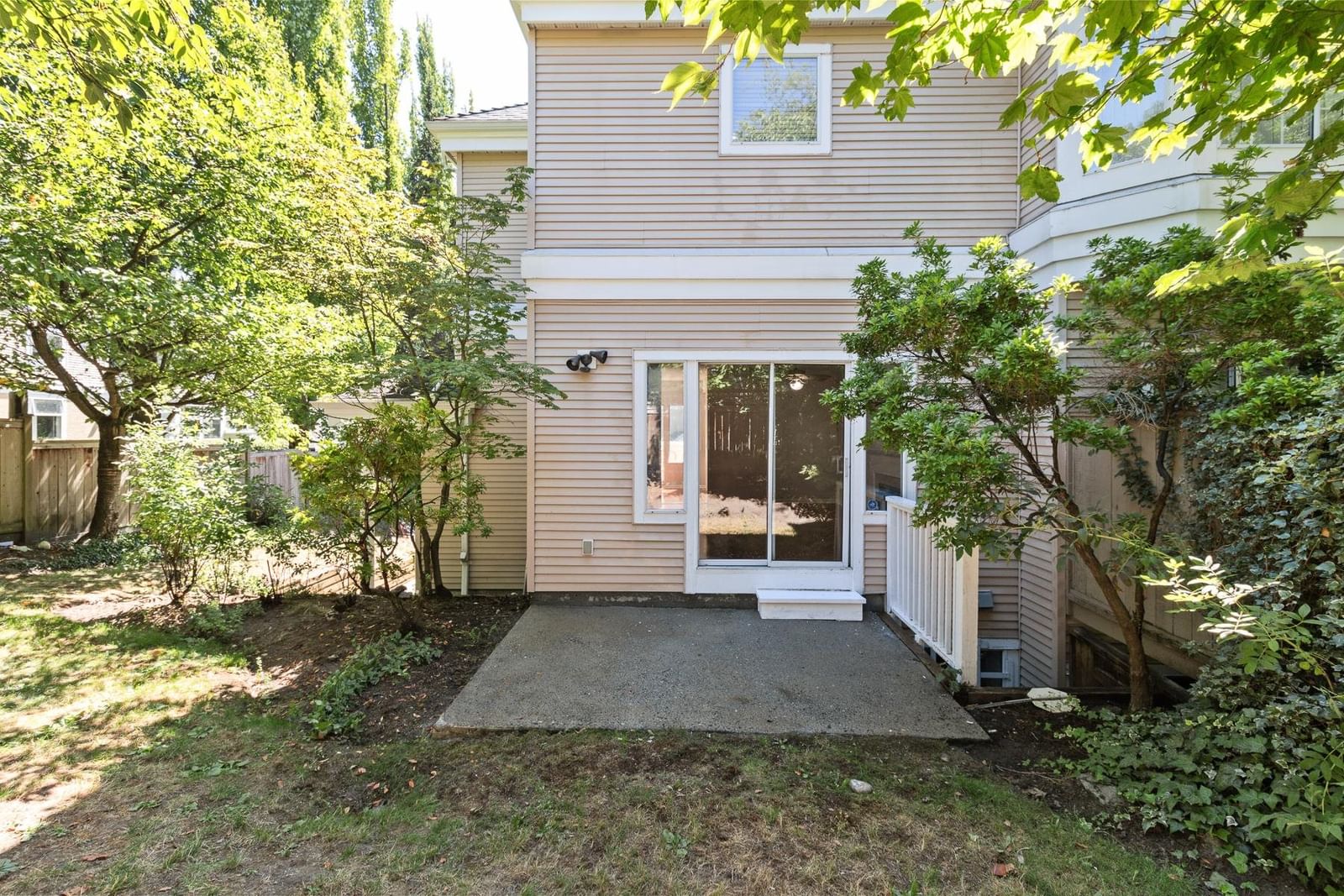 Listing Image 16